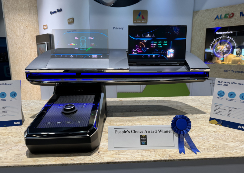 88BIFA車用Micro LED Display HMI解決方案獲「最佳車用顯示獎」，以使用者為中心開發，針對前座駕駛與乘客設計兼具娛樂與安全的高畫質螢幕，包含車艙前座的Micro LED透明螢幕及全球首款內建鏡頭的智慧Micro LED顯示器